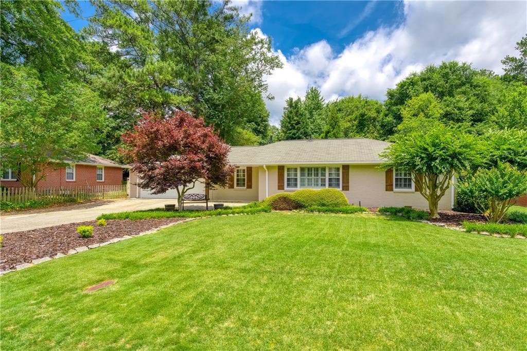 304 Robin Lane, Marietta, GA 30067 — most recent listing photo