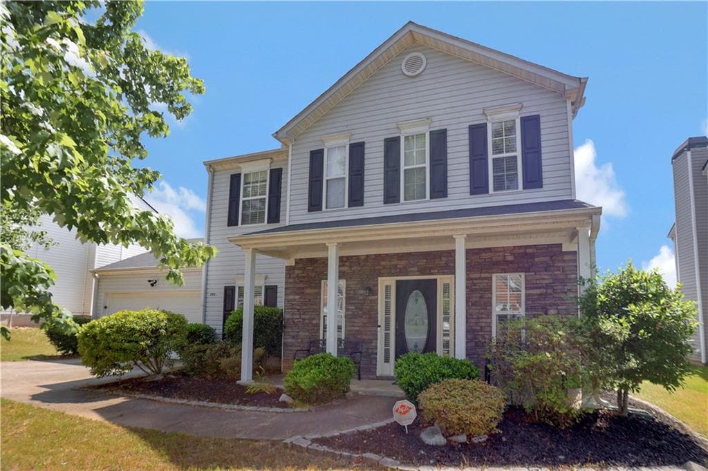 3 bedroom, 3 bathroom, 1,640 sq ft single family residence sold at 3923 Maple Tree Lane, Loganville, GA 30052