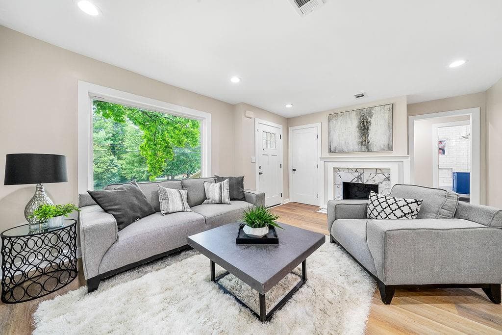 2033 Connally Drive, East Point, GA 30344 — most recent listing photo