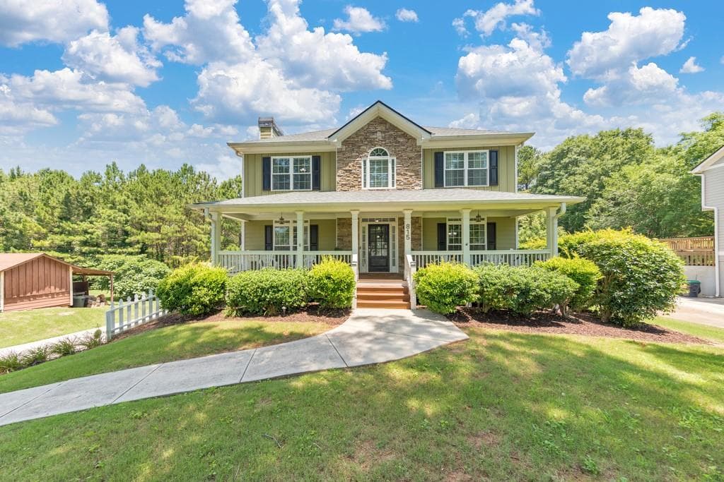 3 bedroom, 3 bathroom, 1,912 sq ft single family residence sold at 815 Sylvan Drive, Marietta, GA 30066