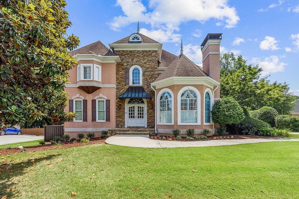 5 bedroom, 5 bathroom, 5,514 sq ft single family residence sold at 1369 Brentford Cove, Snellville, GA 30078