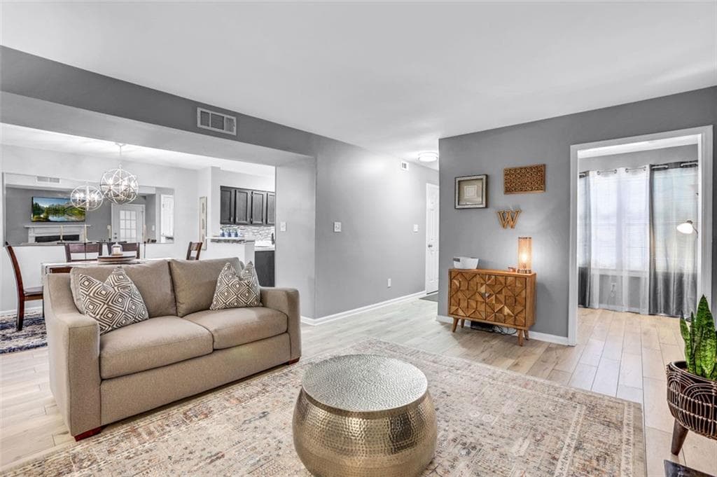 2 bedroom, 2 bathroom, 1,338 sq ft condominium sold at 2135 N Forest Trail, Dunwoody, GA 30338