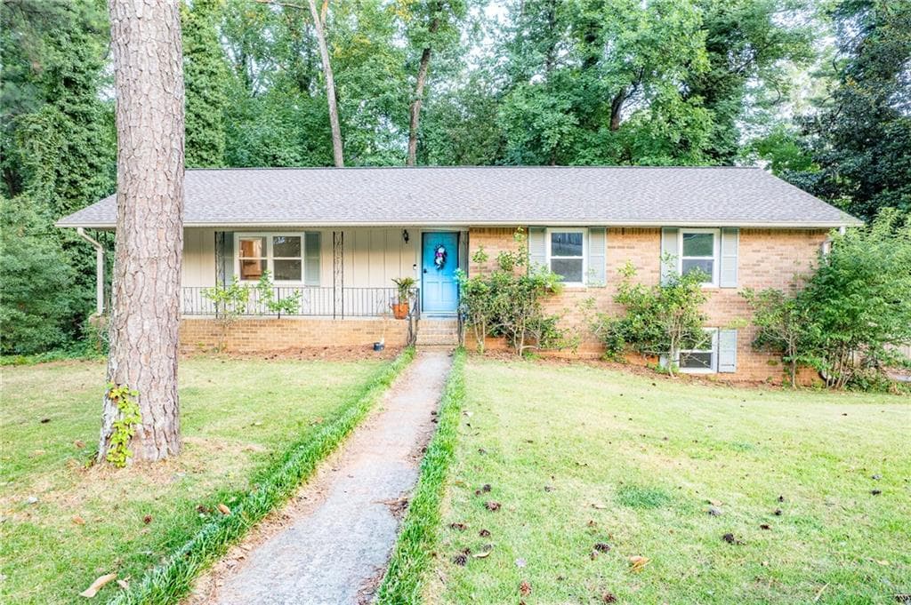 4 bedroom, 3 bathroom, 2,340 sq ft single family residence sold at 1743 Jennings Way, Norcross, GA 30093