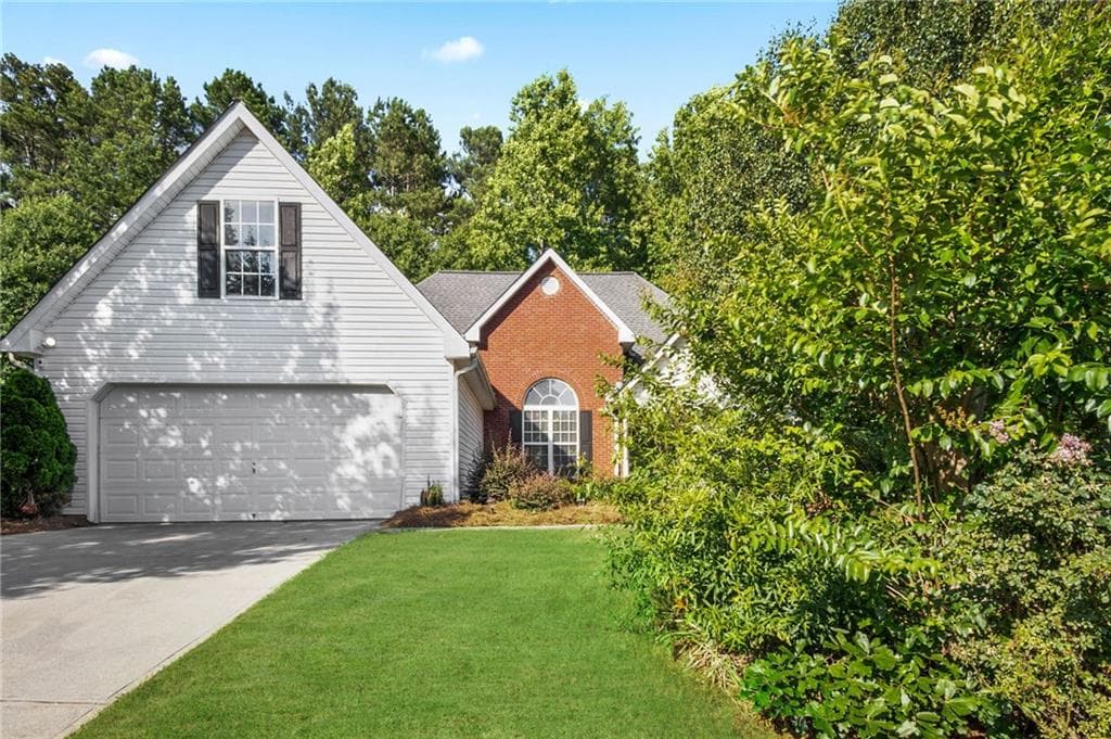 3 bedroom, 2 bathroom, 1,697 sq ft single family residence sold at 241 Towler Shoals Drive, Loganville, GA 30052