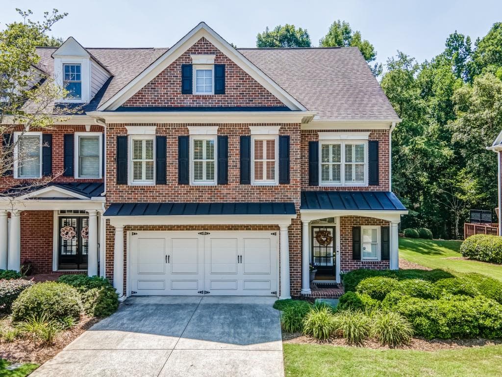 4709 VILLAGE GREEN Drive, Roswell, GA 30075 — most recent listing photo