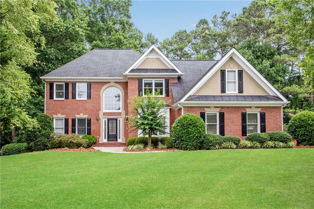 6 bedroom, 5 bathroom, 3,615 sq ft single family residence sold at 545 Stonebrook Farms Drive, Alpharetta, GA 30004