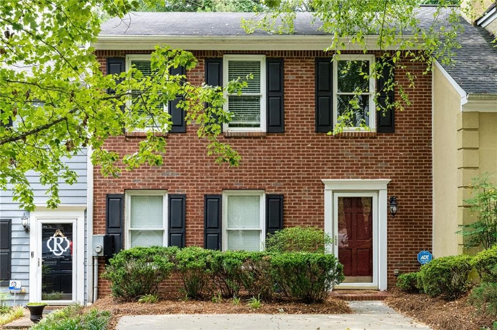 3 bedroom, 3 bathroom, 1,440 sq ft townhouse sold at 2198 Vinings North Lane, Smyrna, GA 30080