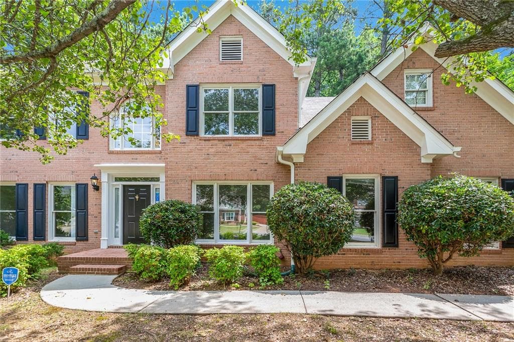 3 bedroom, 3 bathroom, 2,548 sq ft single family residence sold at 3470 Prairie Drive, Snellville, GA 30039