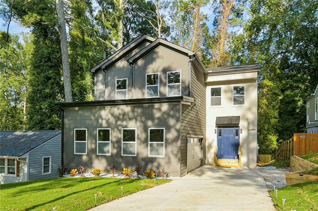 4 bedroom, 3 bathroom, 2,400 sq ft single family residence sold at 1268 Lockwood Drive, Atlanta, GA 30311