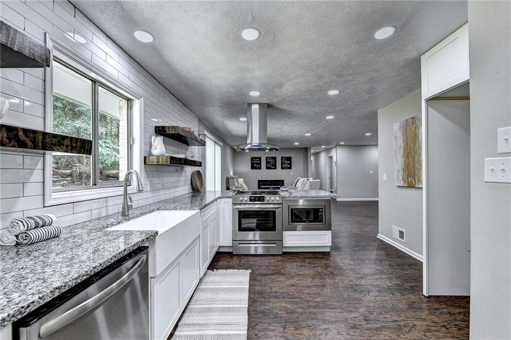 2800 Meadow Lark Trail, Duluth, GA 30096 — most recent listing photo
