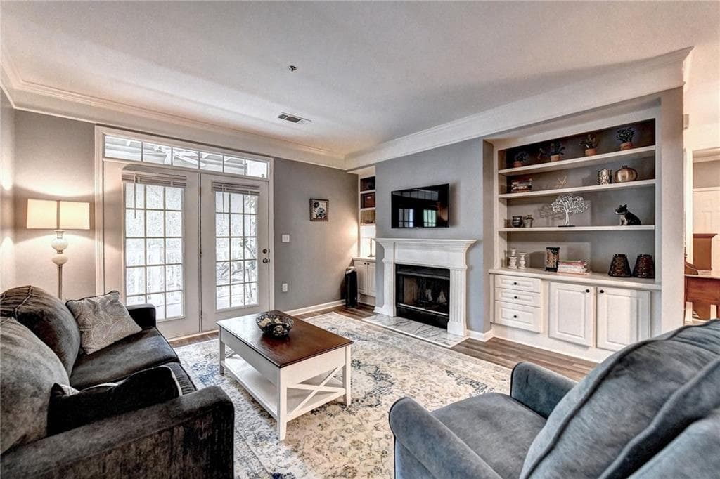 325 Pembrooke Circle 325, Milton, GA 30004 — most recent listing photo
