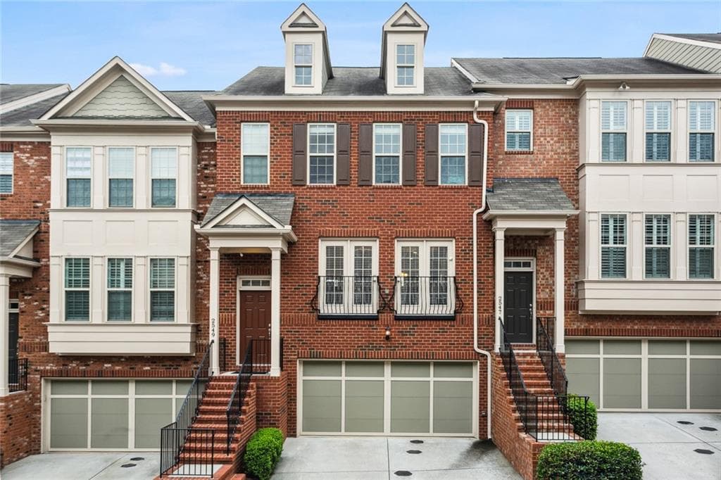 3 bedroom, 4 bathroom, 2,540 sq ft townhouse sold at 2549 Sibley Drive, Atlanta, GA 30324