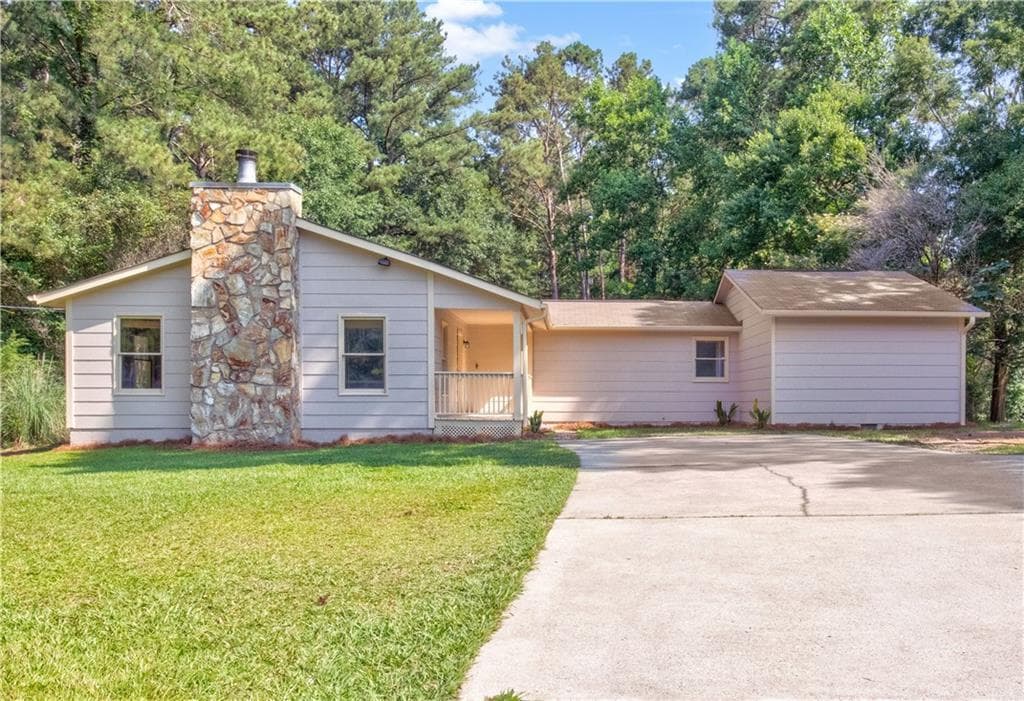 3 bedroom, 2 bathroom, 1,714 sq ft single family residence sold at 705 GRESHAM Road, Douglasville, GA 30134