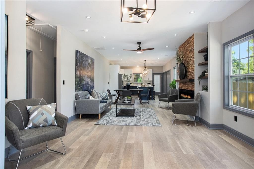 3 bedroom, 2 bathroom, 1,720 sq ft single family residence sold at 1050 DILL Avenue, Atlanta, GA 30310
