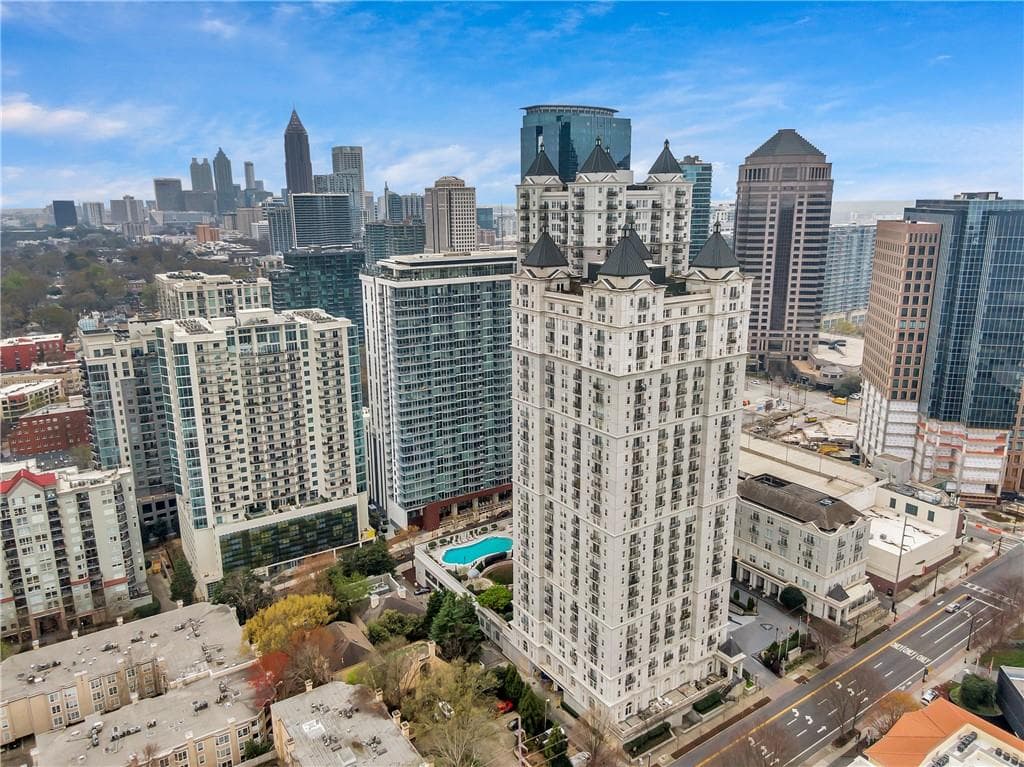 2 bedroom, 2 bathroom, 919 sq ft condominium sold at 199 14th Street 210, Atlanta, GA 30309