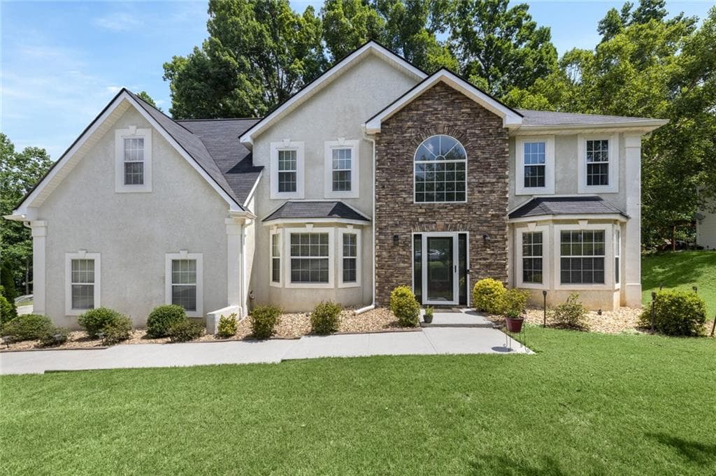 5 bedroom, 3 bathroom, 3,296 sq ft single family residence sold at 3695 Austin Woods Drive, Atlanta, GA 30331