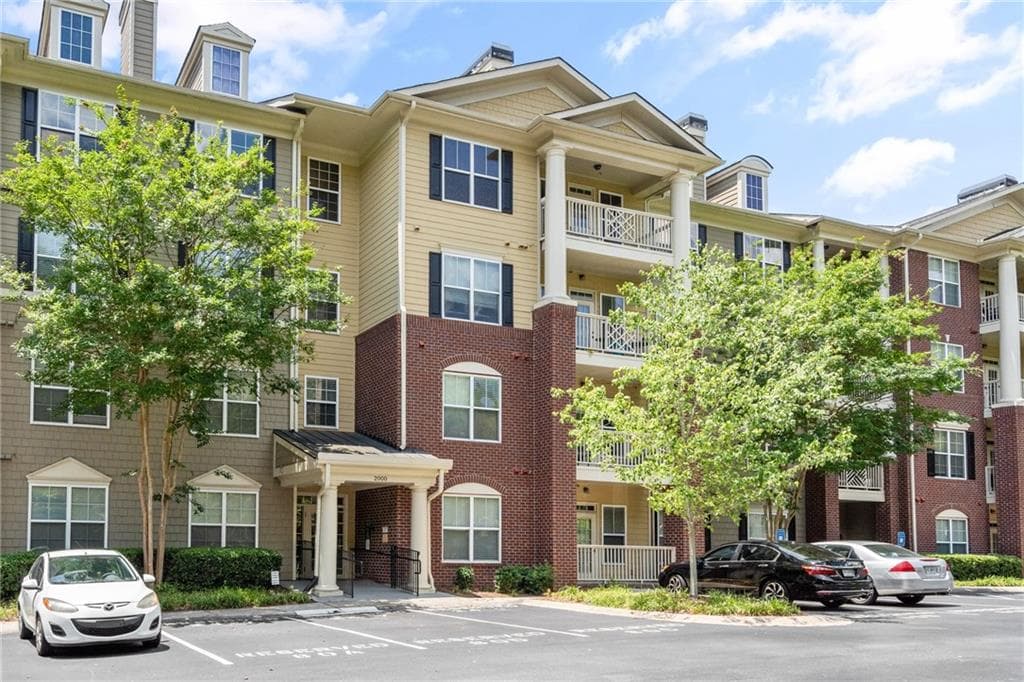2 bedroom, 2 bathroom, 1,209 sq ft condominium sold at 3150 Woodwalk Drive 2207, Atlanta, GA 30339