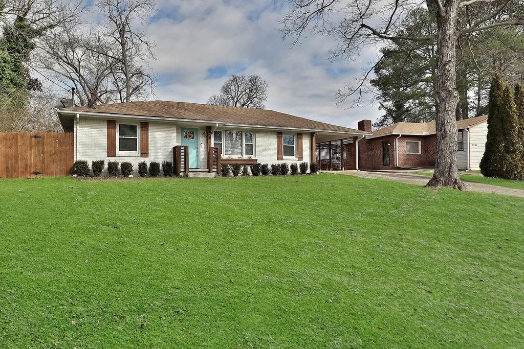 4 bedroom, 3 bathroom, 1,708 sq ft single family residence sold at 2180 Starline Drive, Decatur, GA 30032