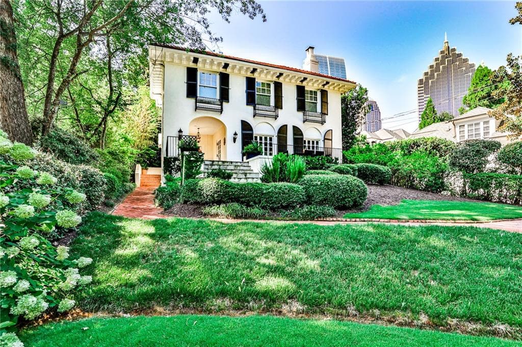 4 bedroom, 5 bathroom, 4,211 sq ft single family residence sold at 31 Lafayette Drive, Atlanta, GA 30309
