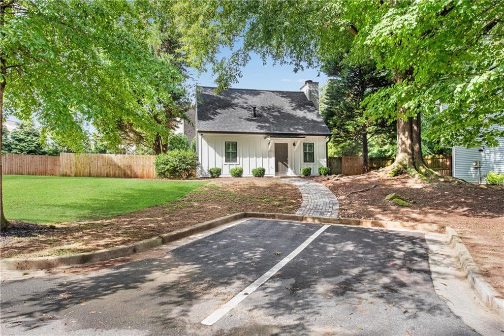 1563 Park Creek Lane, Brookhaven, GA 30319 — most recent listing photo