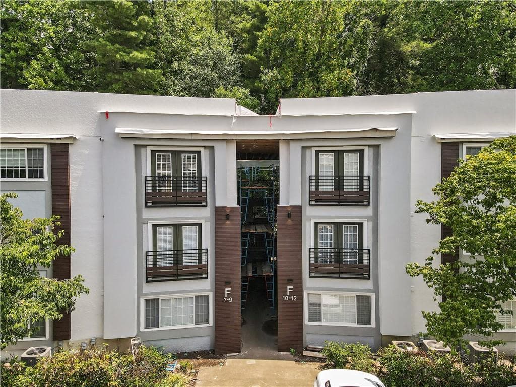 2 bedroom, 2 bathroom, 1,060 sq ft condominium sold at 1445 Monroe Drive F11, Atlanta, GA 30324
