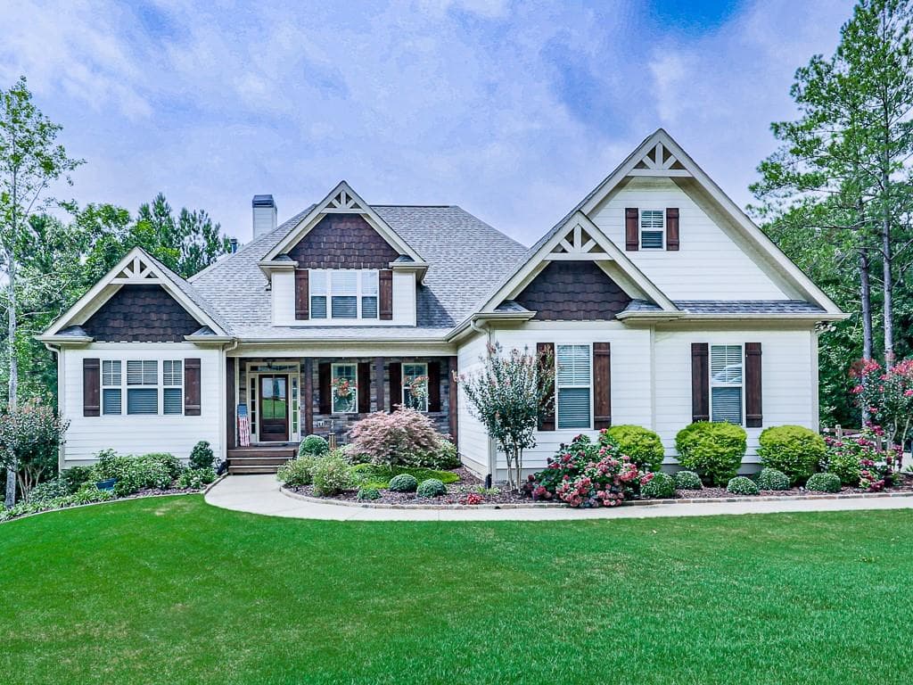 4 bedroom, 4 bathroom, 3,234 sq ft single family residence sold at 512 Black Horse Circle, Canton, GA 30114