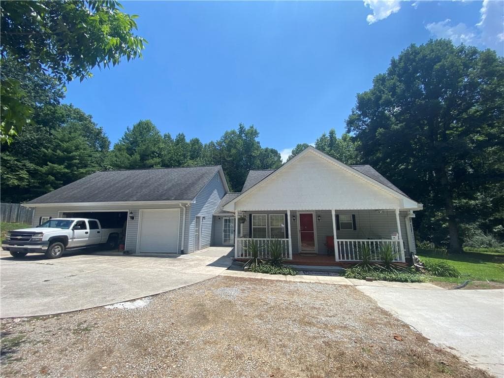 2812 Sardis Road, Gainesville, GA 30506 — most recent listing photo
