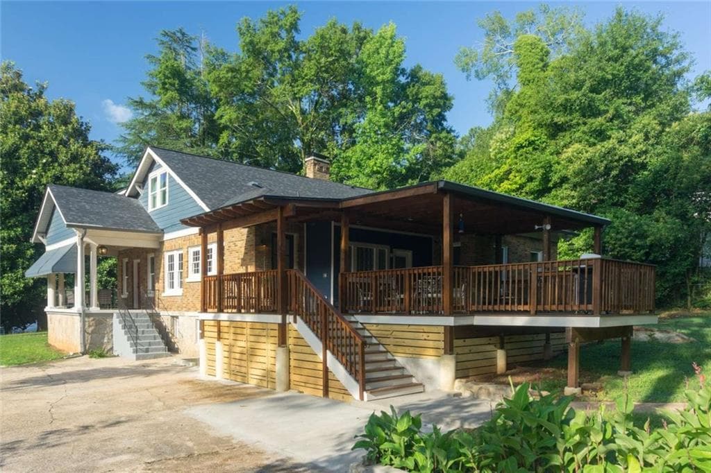 2025 Cascade Road, Atlanta, GA 30311 — most recent listing photo