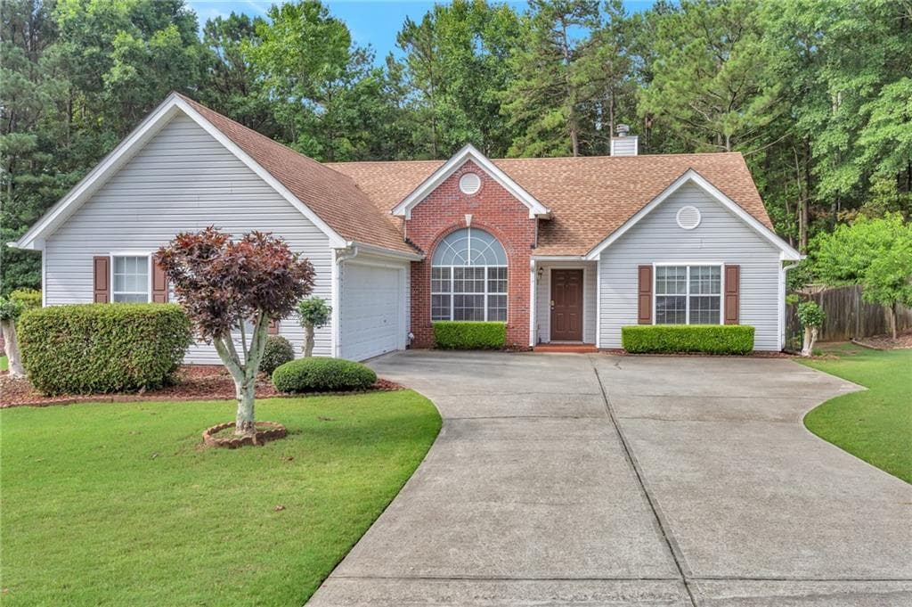3 bedroom, 2 bathroom, 1,750 sq ft single family residence sold at 2340 Heatherton Circle, Dacula, GA 30019