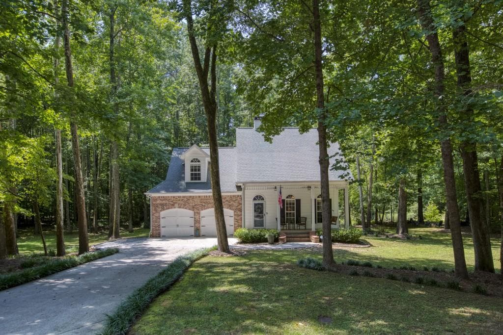 3 bedroom, 3 bathroom, 2,254 sq ft single family residence sold at 2550 Johnston Road, Kennesaw, GA 30152