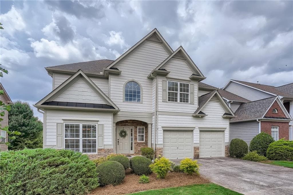 5 bedroom, 4 bathroom, 2,580 sq ft single family residence sold at 13005 Morningpark Circle, Alpharetta, GA 30004