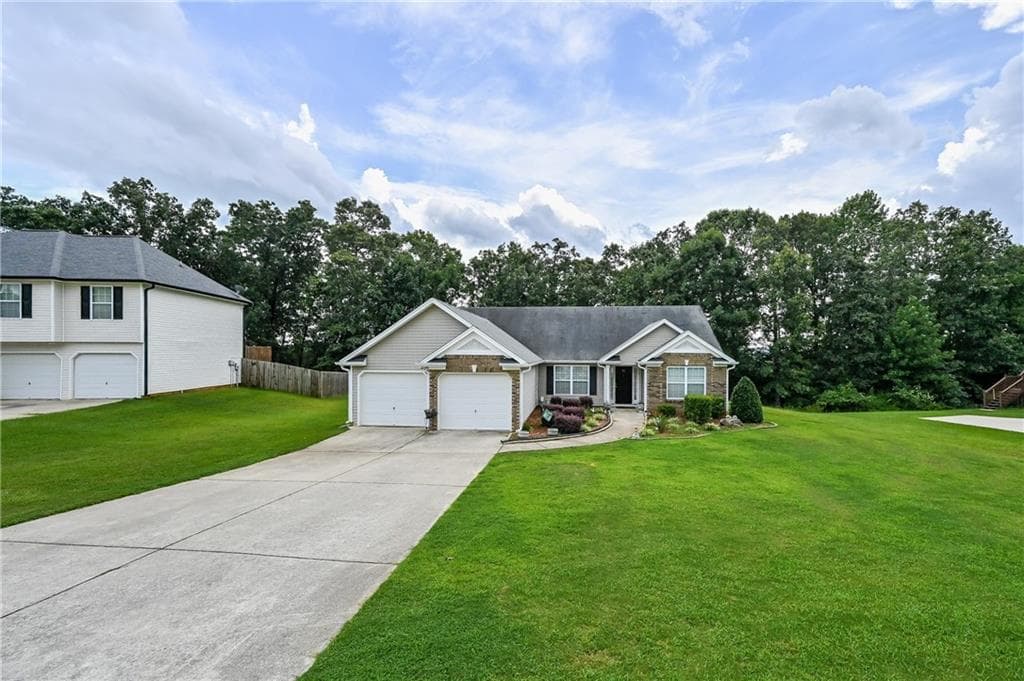 3 bedroom, 2 bathroom, 1,604 sq ft single family residence sold at 60 Stonemont Court, Douglasville, GA 30134