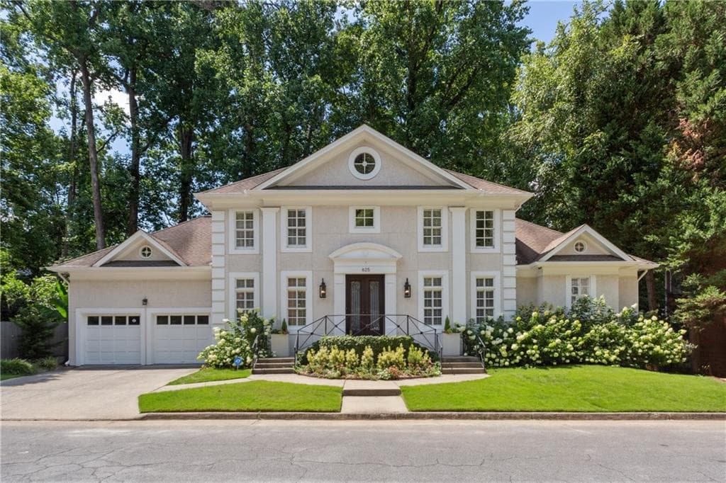 4 bedroom, 4 bathroom, 4,920 sq ft single family residence sold at 625 Greystone Park, Atlanta, GA 30324