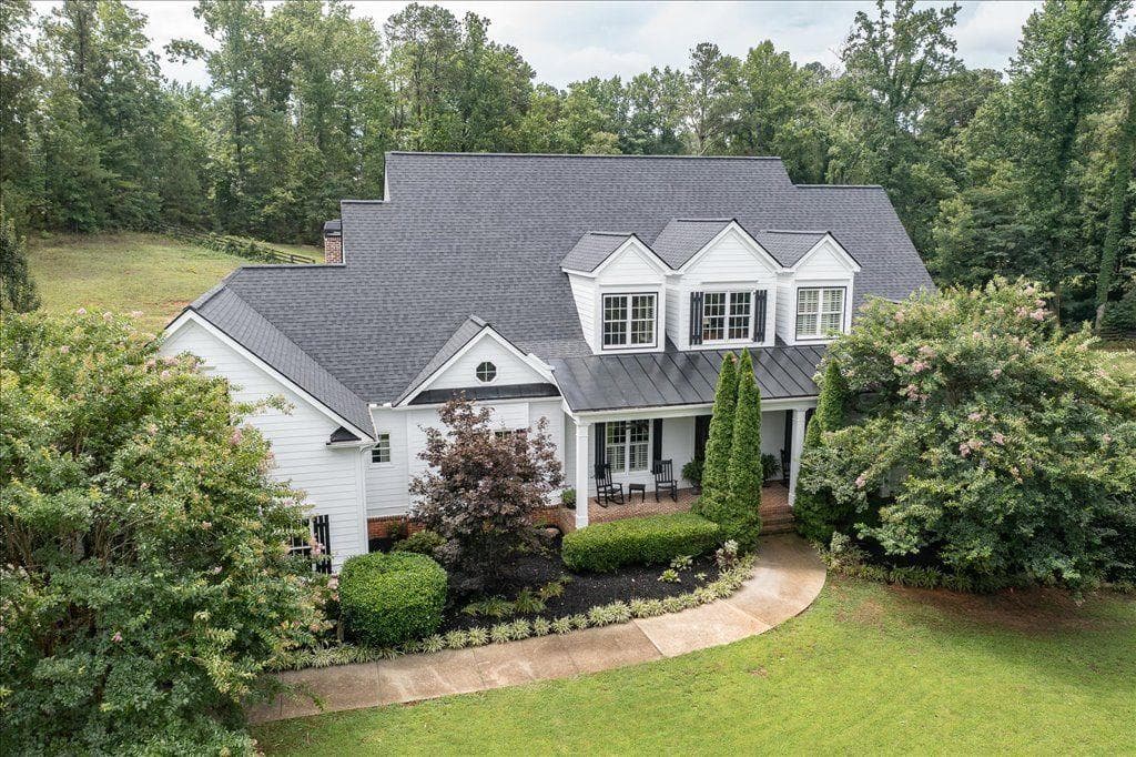 6 bedroom, 6 bathroom, 6,419 sq ft single family residence sold at 1081 Bailey Road, Woodstock, GA 30188