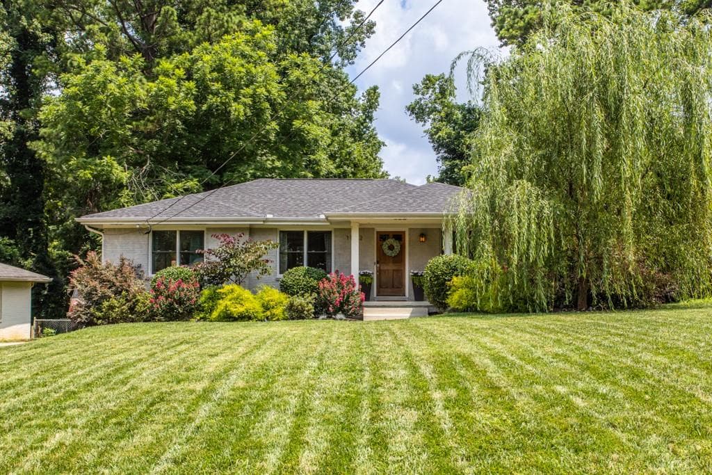 3 bedroom, 2 bathroom, 1,251 sq ft single family residence sold at 1162 Oakfield Drive, Atlanta, GA 30316