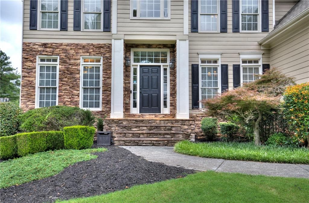 6 bedroom, 6 bathroom, 5,205 sq ft single family residence sold at 2625 GLADSTONE Terrace, Woodstock, GA 30189