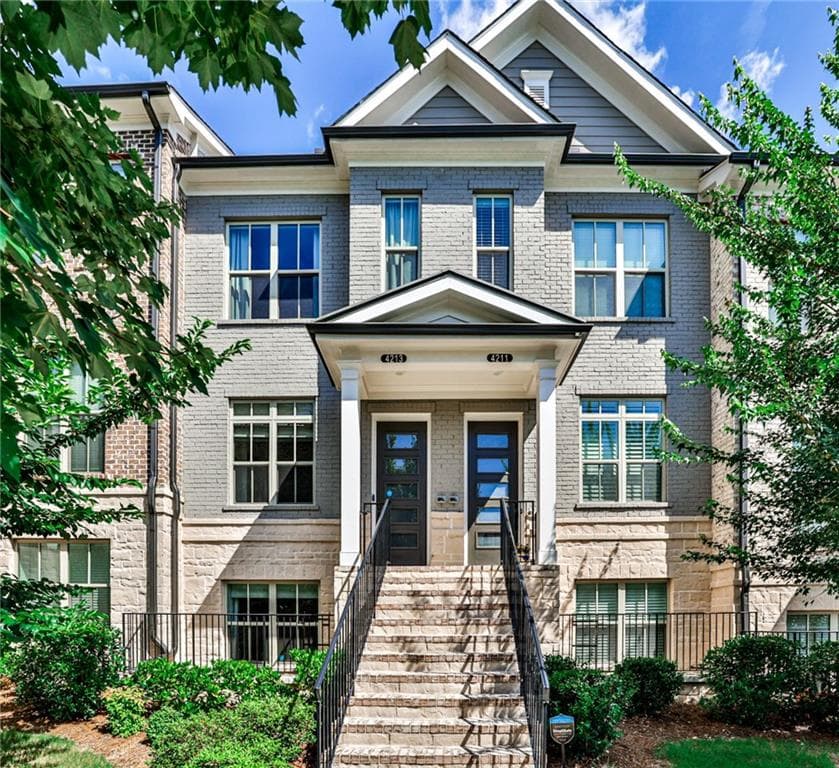 4213 Deming Circle, Atlanta, GA 30342 — most recent listing photo