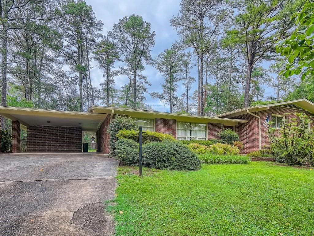 4 bedroom, 3 bathroom, 3,254 sq ft single family residence sold at 2204 Springwood Drive, Decatur, GA 30033