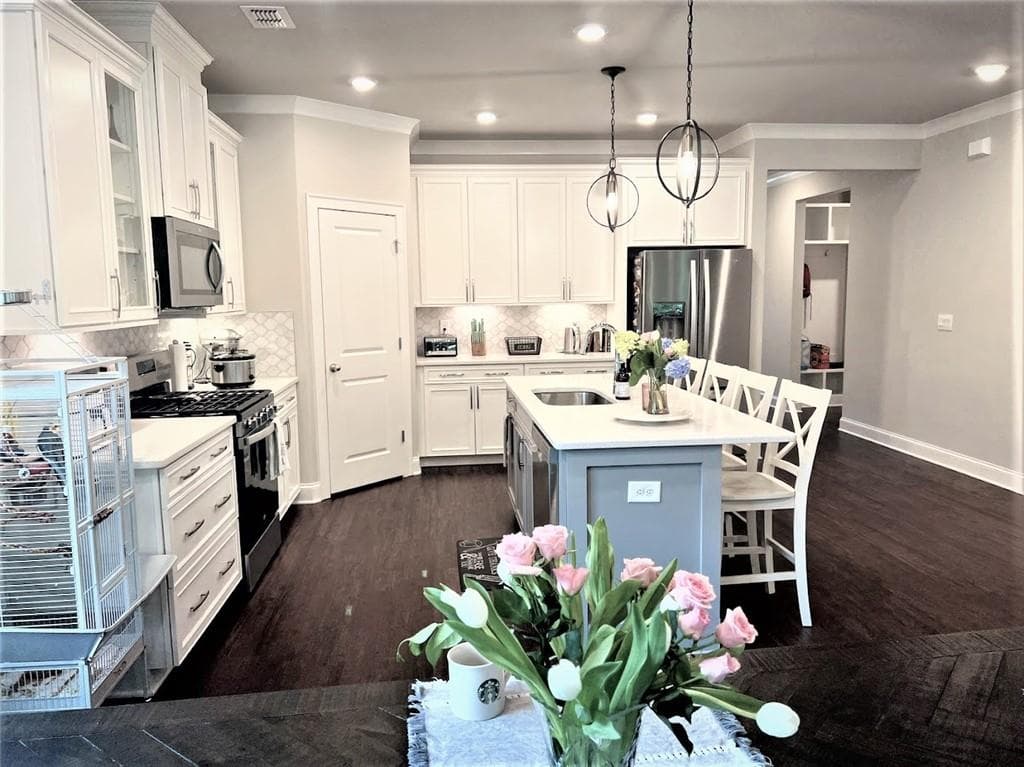 4 bedroom, 2 bathroom, 2,000 sq ft single family residence sold at 131 Neese Farm Drive, Woodstock, GA 30188
