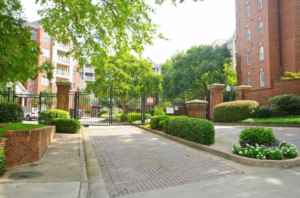 2 bedroom, 3 bathroom, 1,693 sq ft condominium sold at 211 Colonial Homes Drive 1204, Atlanta, GA 30309