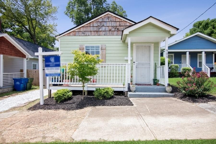 2 bedroom, 2 bathroom, 1,150 sq ft single family residence sold at 905 SIMS Street, Atlanta, GA 30310