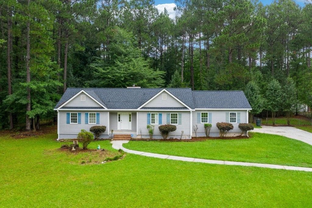 3 bedroom, 2 bathroom, 1,228 sq ft single family residence sold at 2929 Claude Brewer Road, Loganville, GA 30052