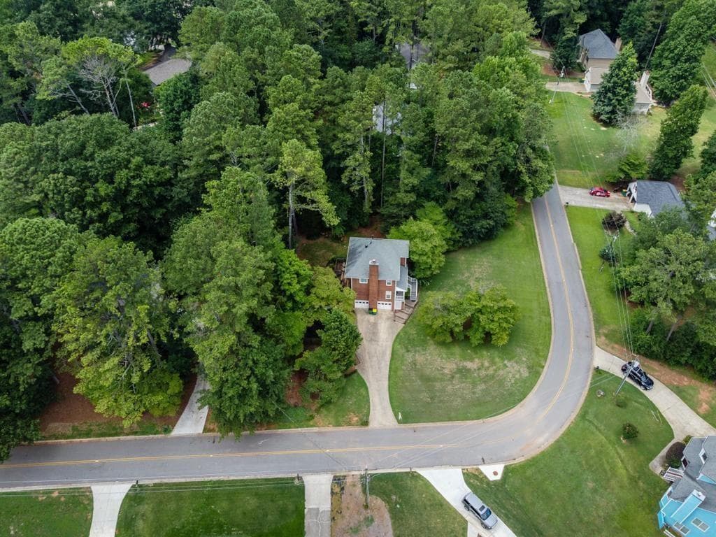 3 bedroom, 3 bathroom, 2,665 sq ft single family residence sold at 131 Parks Circle, Woodstock, GA 30188
