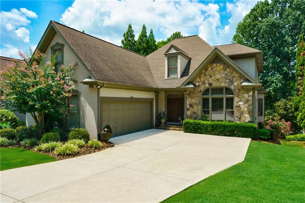 6 bedroom, 5 bathroom, 3,627 sq ft single family residence sold at 1070 Longcreek Pointe, Alpharetta, GA 30005