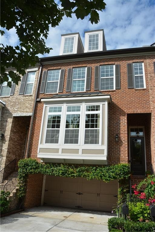 3 bedroom, 4 bathroom, 2,071 sq ft condominium sold at 2688 Rivers Edge Drive, Atlanta, GA 30324