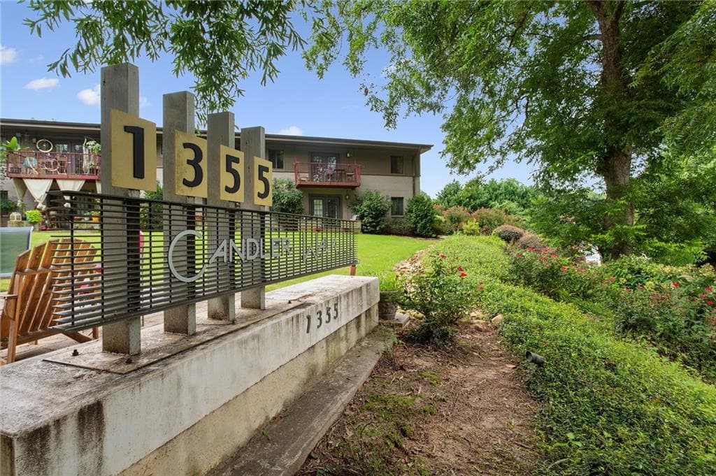 1 bedroom, 1 bathroom, 492 sq ft condominium sold at 1355 Euclid Avenue A-5, Atlanta, GA 30307