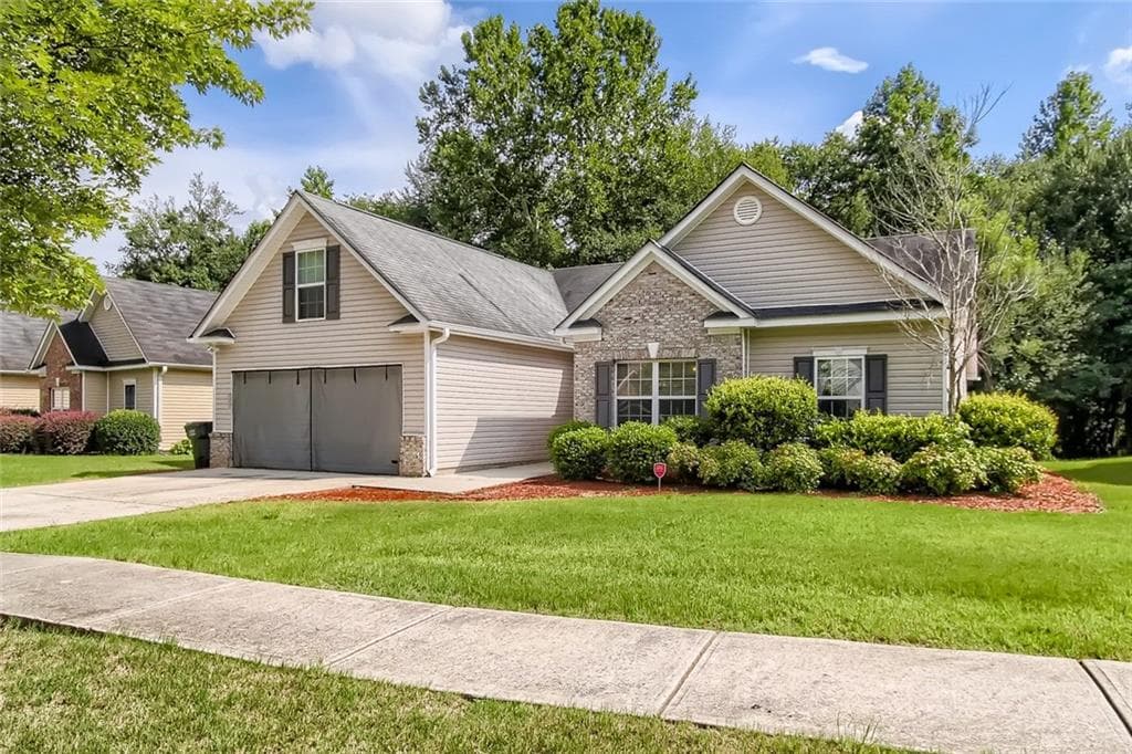 4 bedroom, 3 bathroom, 1,882 sq ft single family residence sold at 4393 Prather Pass Drive, Loganville, GA 30052
