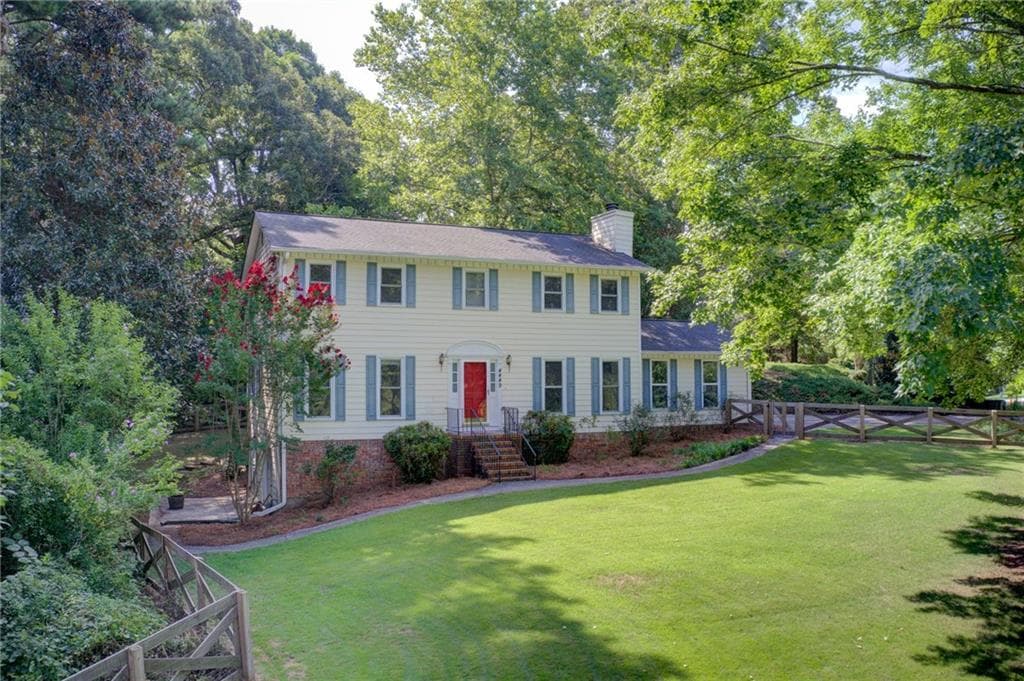 4 bedroom, 3 bathroom, 2,106 sq ft single family residence sold at 4449 King Springs Road, Smyrna, GA 30082