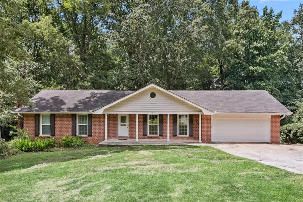 4 bedroom, 3 bathroom, 2,992 sq ft single family residence sold at 5635 Brady Drive, Stone Mountain, GA 30087