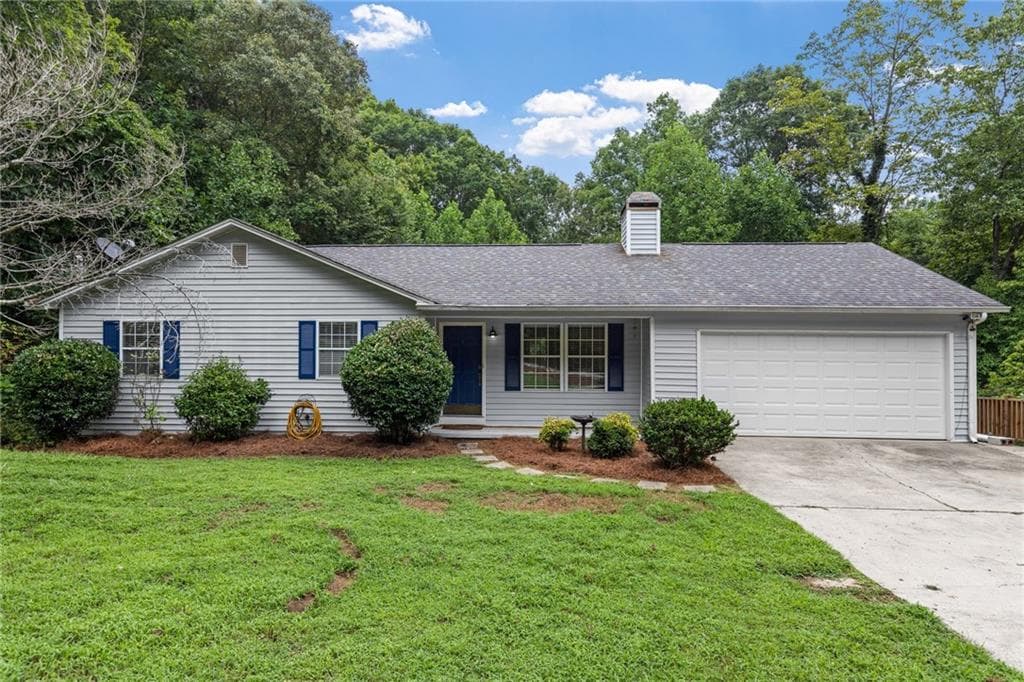3 bedroom, 2 bathroom, 1,204 sq ft single family residence sold at 4052 Summit Chase, Gainesville, GA 30506